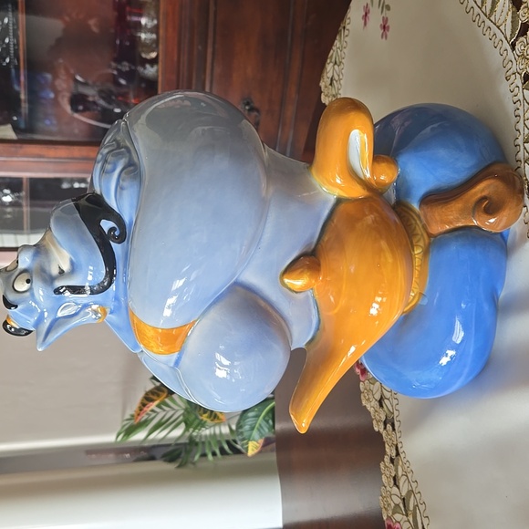 VINTAGE 1994 DISNEY ALADDIN BLUE GENIE COOKIE JAR TREASURE CRAFT 12